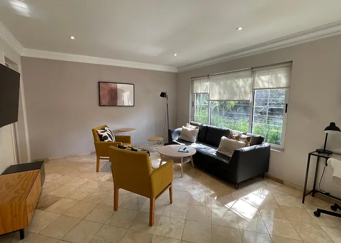 Miiro Apartment