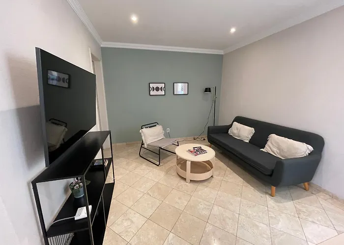Miiro Apartment